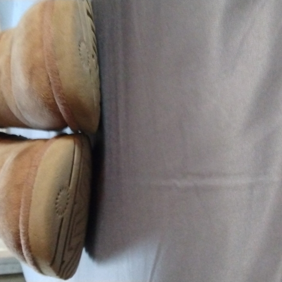 Ugg tan tall boots - Picture 3 of 3